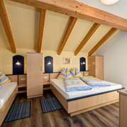 Schlafzimmer Appartement Alpenveilchen